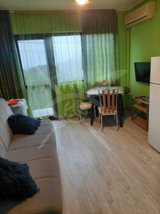 Двустаен апартамент - м-ст Ален мак - 143780