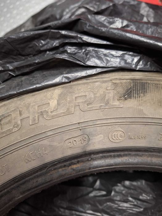 Зимни гуми 205/55/16 на 40лв на брой