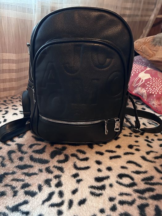 Дамска раница нова