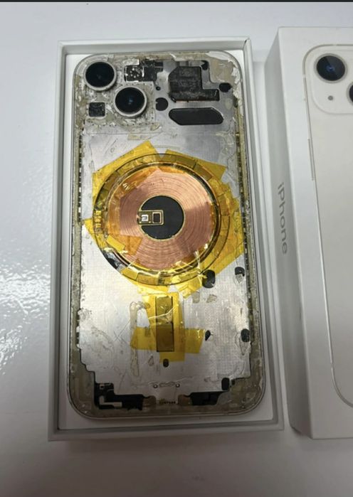 De vânzare iPhone 13