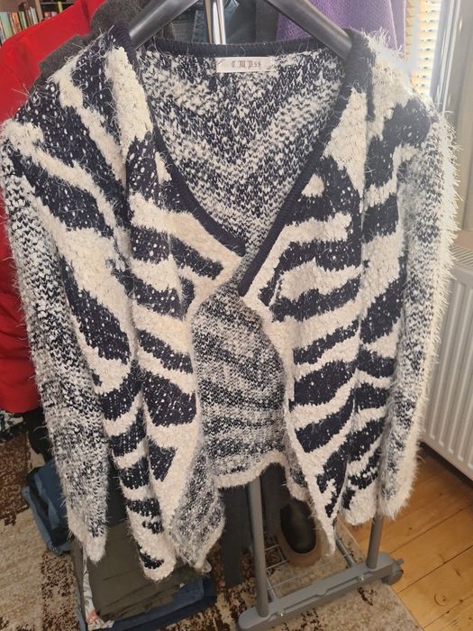 Дамски жилетки и пуловери, блузи  М размер