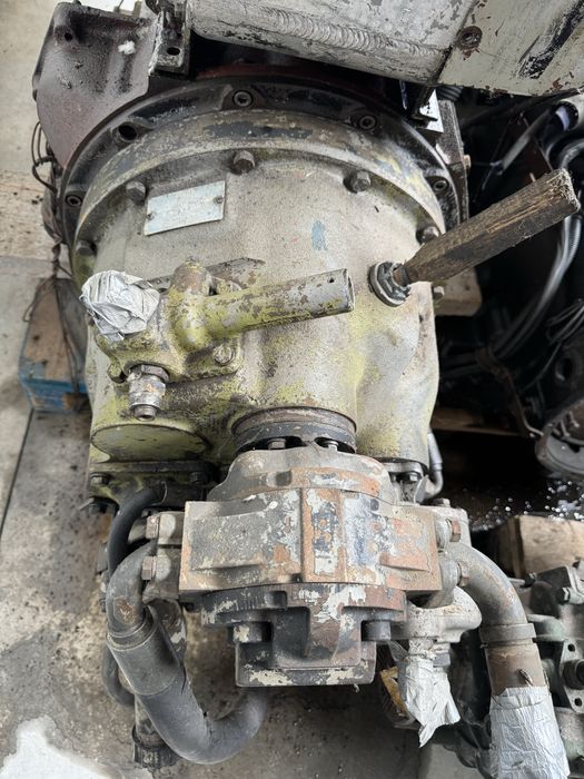 Motor DEUTZ F6L413FR + cutie cu pompe CLARK
