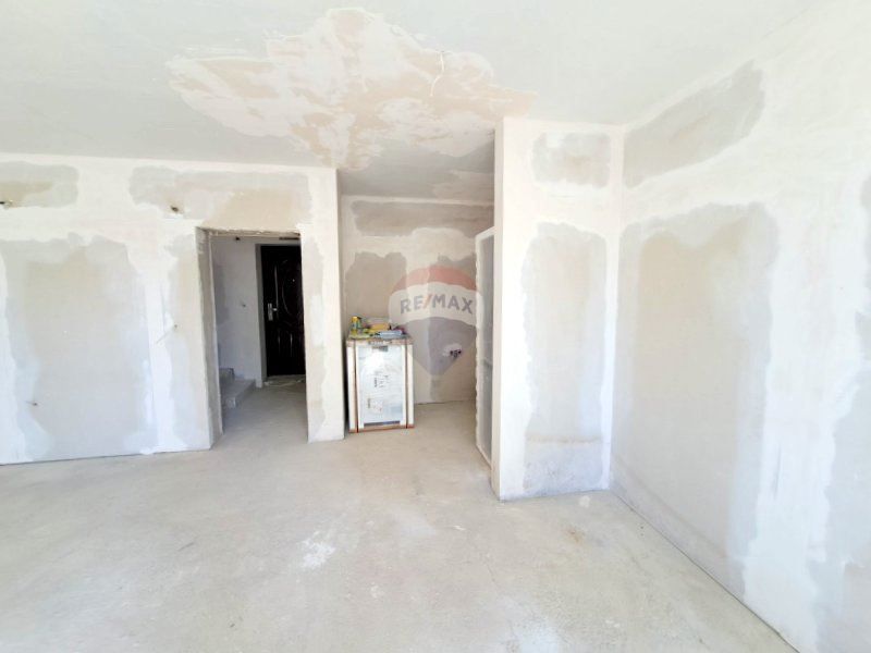 Мезонет за продажба м-ст Траката, гр. Варна, СР