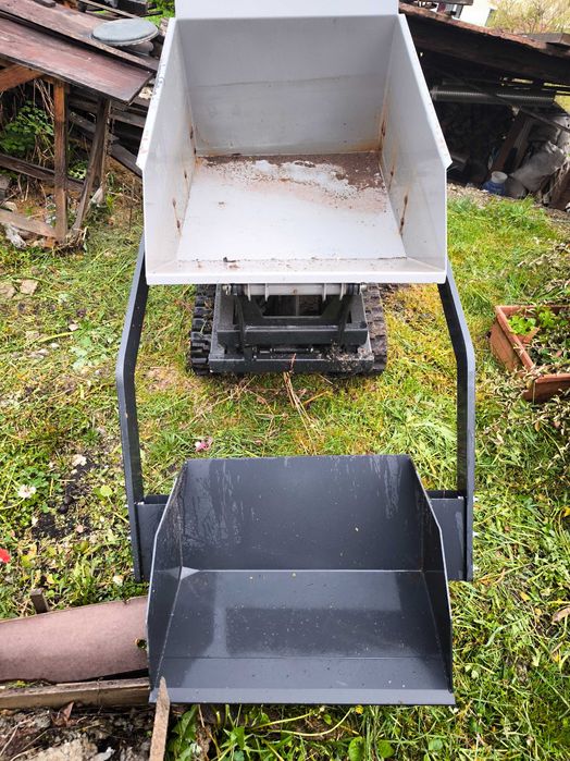 Dumper în stare perfectă, nefolosit