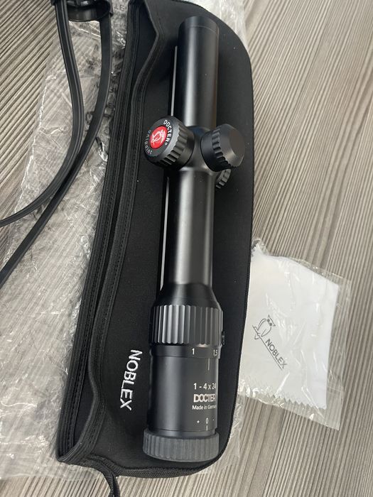 Luneta Docter noblex Unipoint 1-4x24cu sina zeiss noua Made in germany