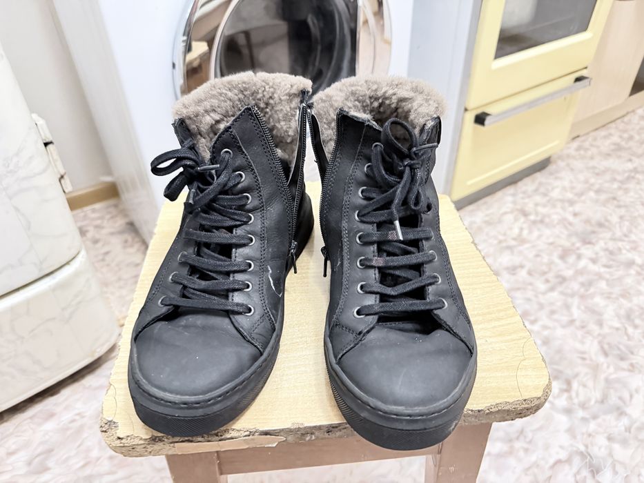 Обувь с овчиным мехом