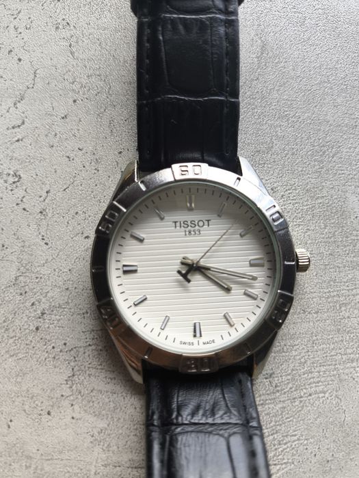 Продам часы Tissot 1853 t3128