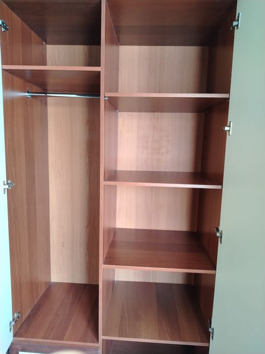 Продам  шифоньер