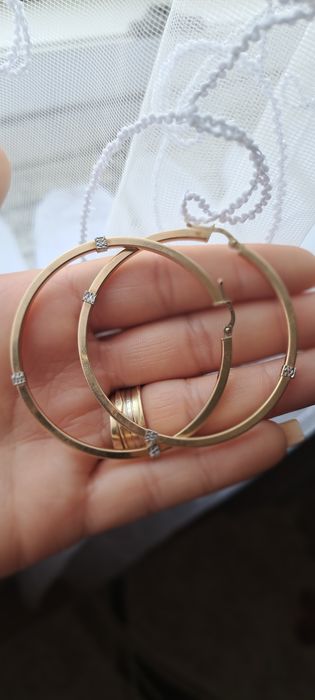 Vand aur de 14 k, 500 de lei gr