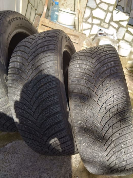 Firestone Winterhawk 215/55/17 98V XL