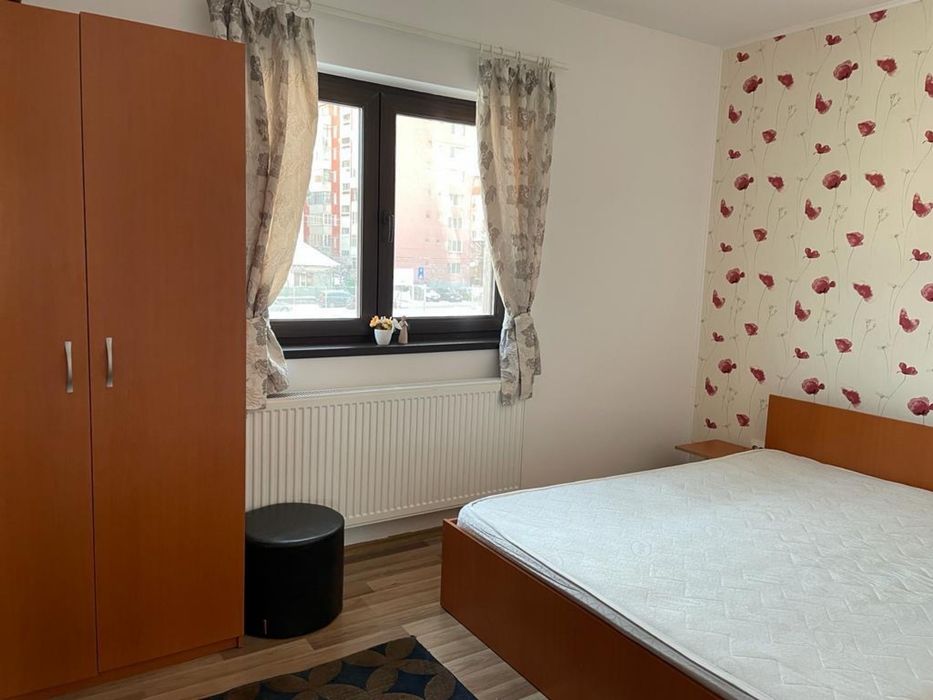 Inchiriez apartament doua camere