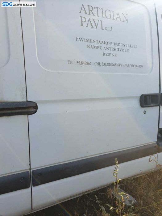 Bandou Ornament Plastic de pe Usa Portiera Dreapta Laterala Culisanta Nissan Interstar 2003 - 2010 Cod bdpdlcsdgbrm1