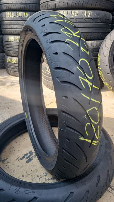Anvelopa Moto Bridgestone 120/70 ZR17 Impecabilă DOT1521.