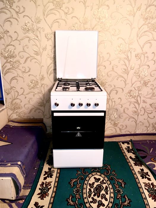Продам газ плиту Рабочая