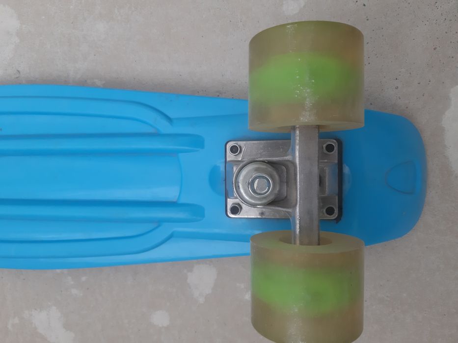 Продам скейт пенниборд