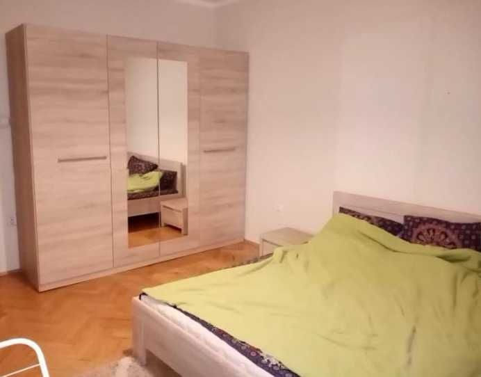 Дава се под наем Тристаен апартамент в София, Изток - 90 кв.м за 764.49 € - Снимка #4