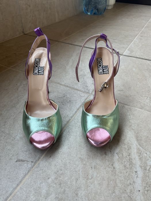 Дамски обувки Moschino