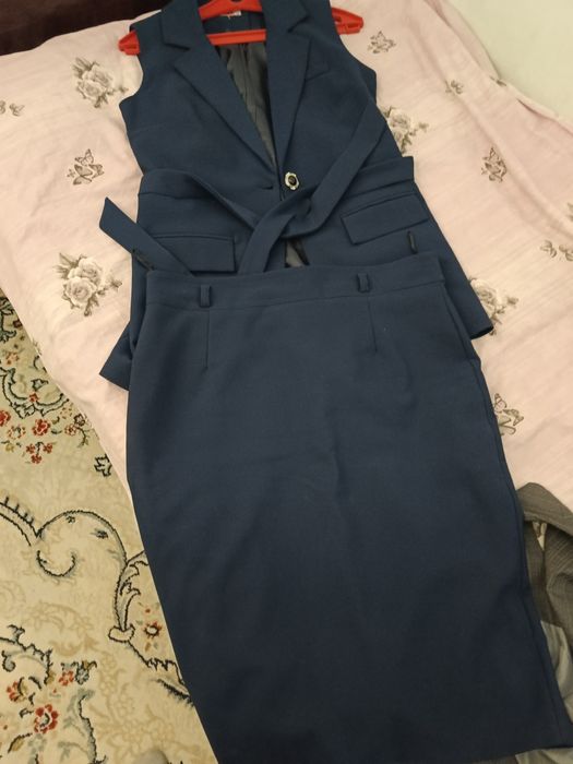 Мұғалімге арналған мектеп формасы