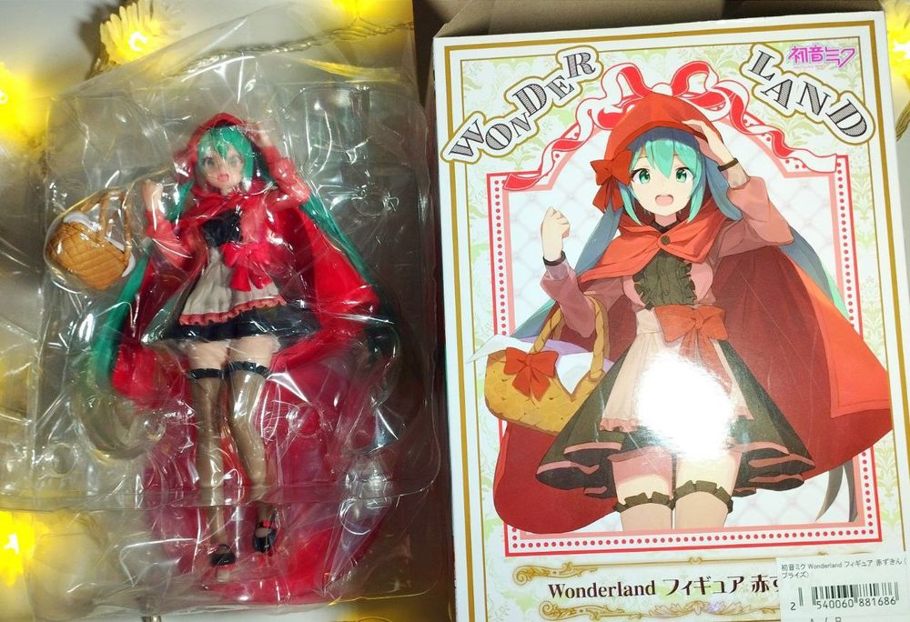 Аниме фигурка Хатсуне Мику