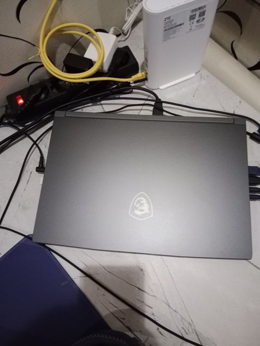 MSI Thin 15 B12UC