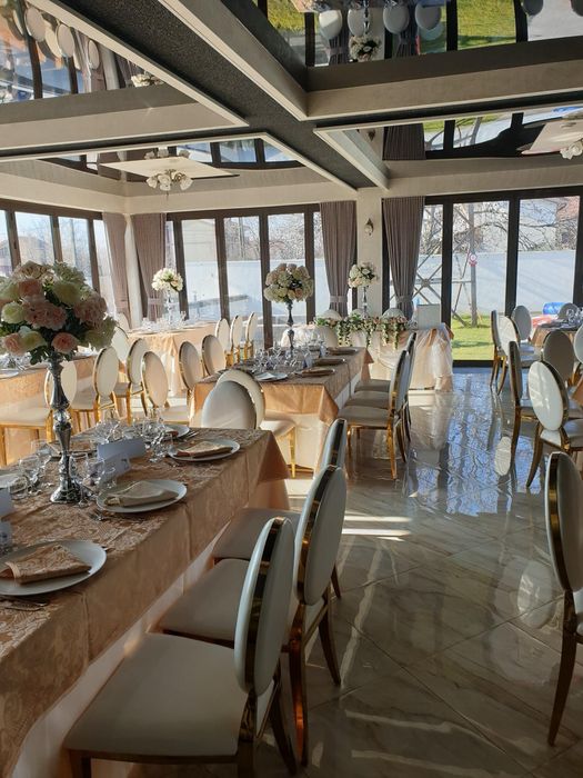 Vand Restaurant+Locuinta in sat Costi