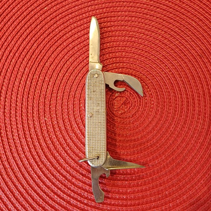 Briceag militar  Amefa KL 81