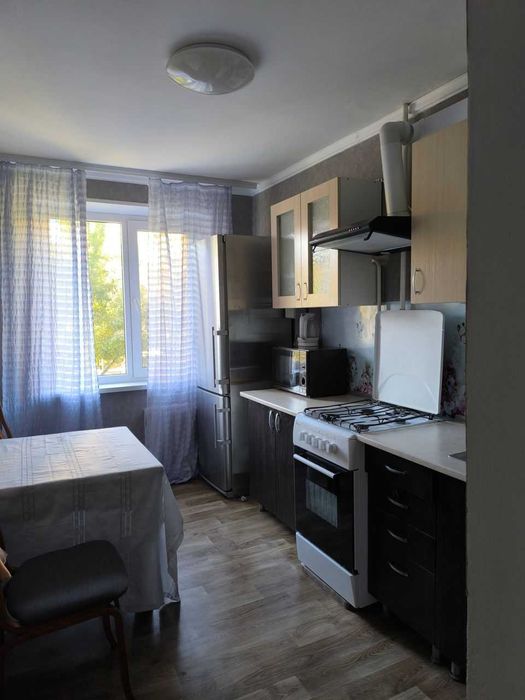 Дава се под наем Двустаен апартамент в София, Люлин 10 - 63 кв.м за 350 € - Снимка #2