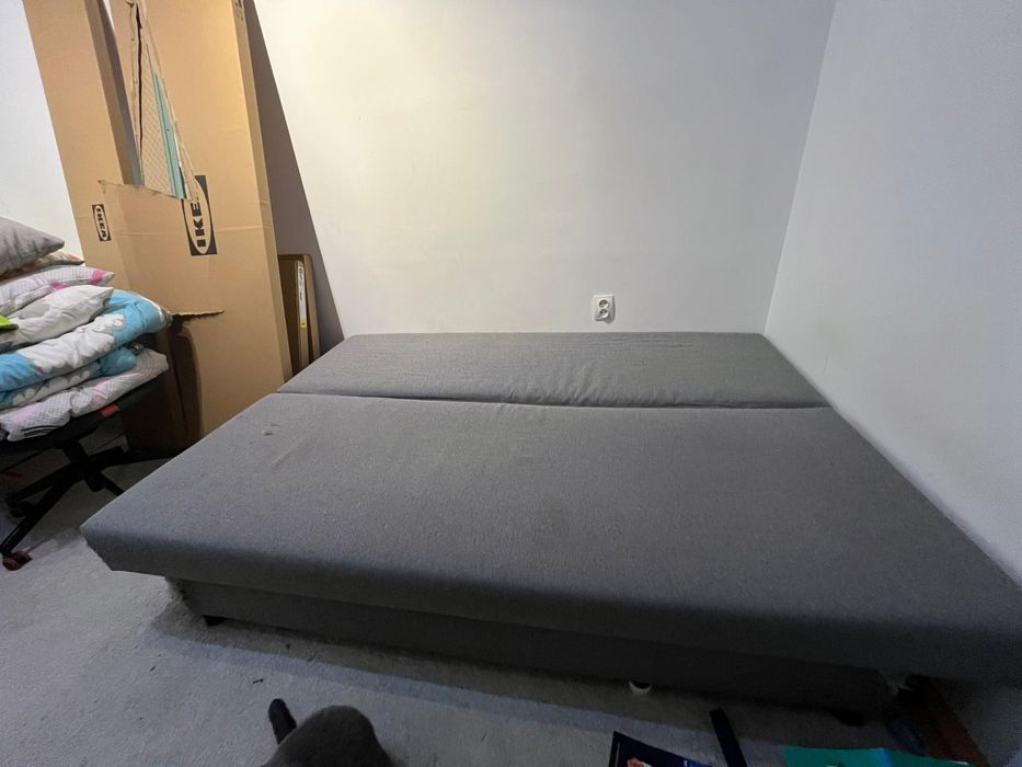 Canapea extensibilă cu lada