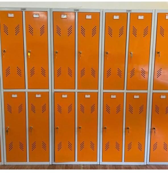 Шкафы для одежды раздевалок гардероба