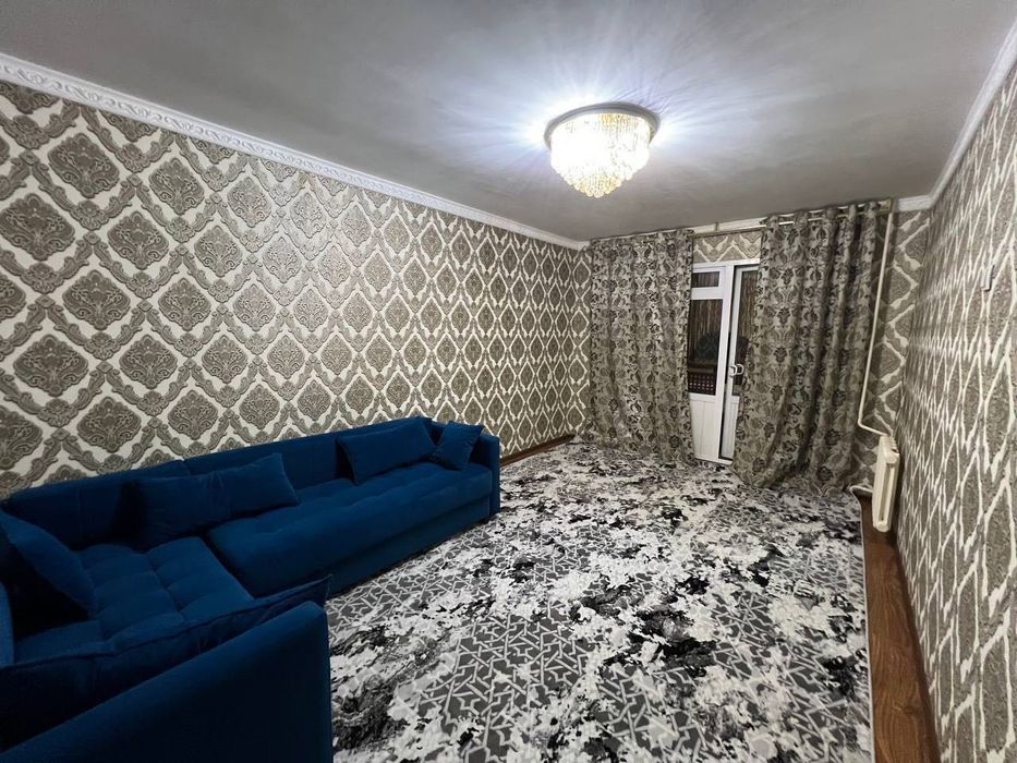 Сдаётся 2х комнатная квартира 
C обстановкой 
В горде Алмалыке