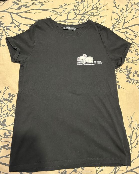 Тениска ,блузки , корсет и суитшърт