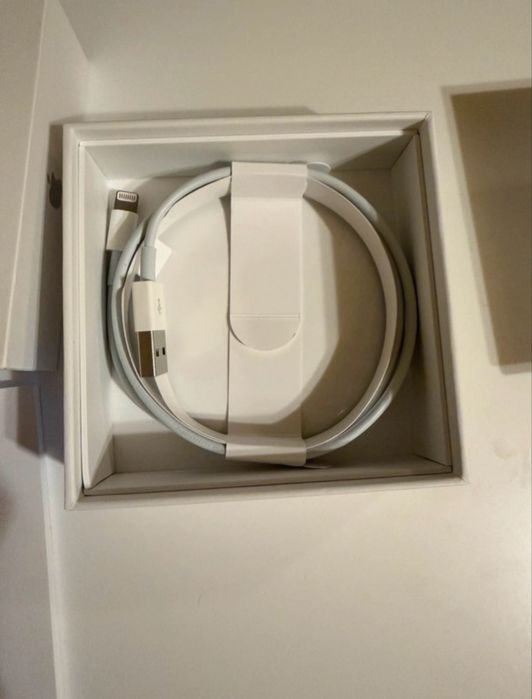 Iphone 14 Pro gold