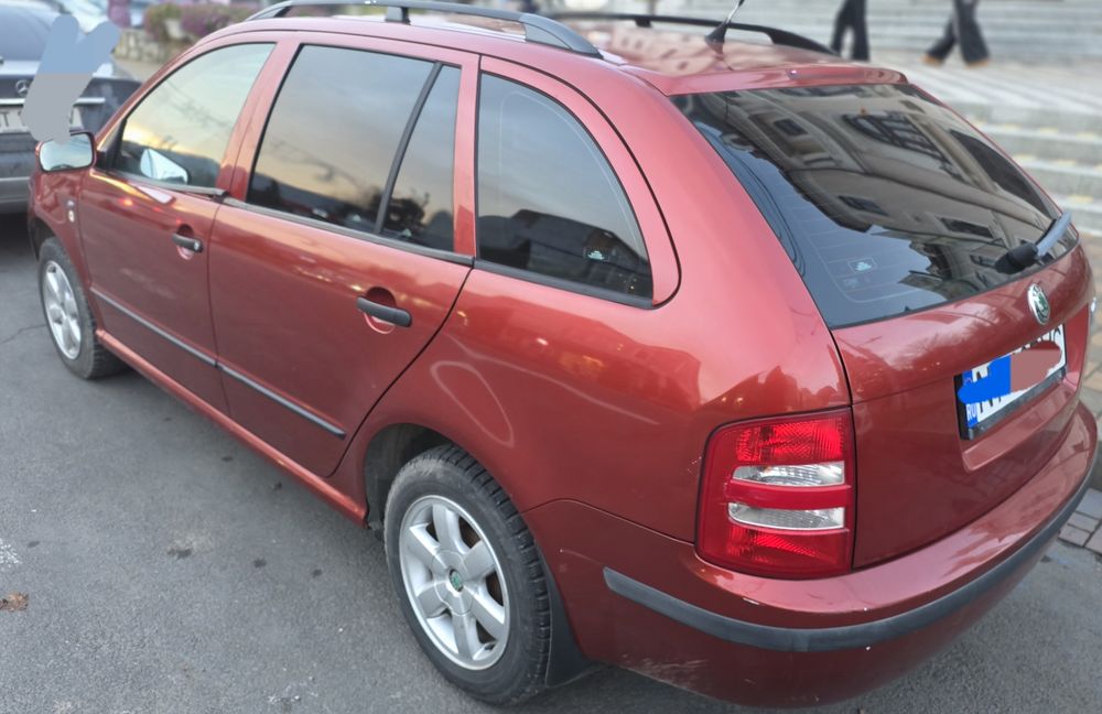Skoda Fabia 1.4 benzină – 2001 
Gi