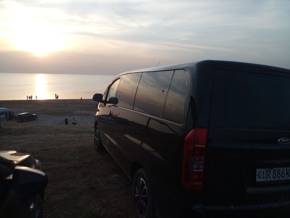 Такси в горы Miniven VIP JAK M3 8+1 Goriy Amirsoy Chimyon Chorvok Soko