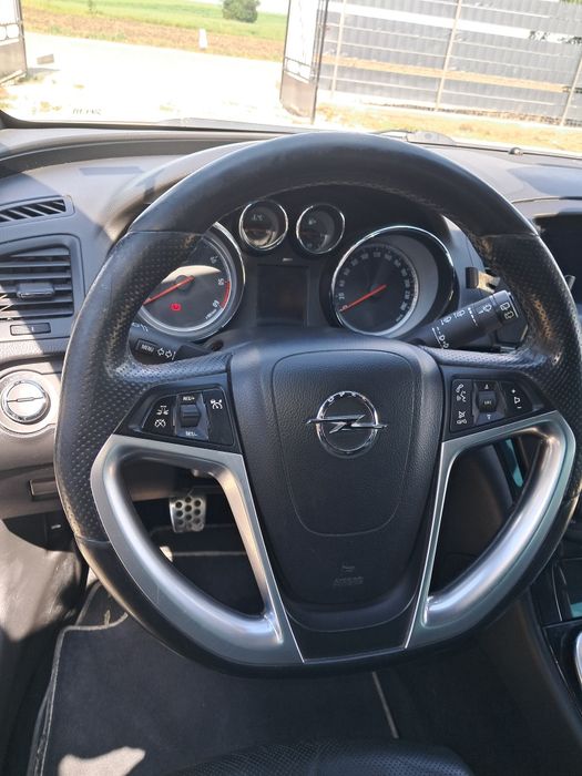 Opel insignia 2013