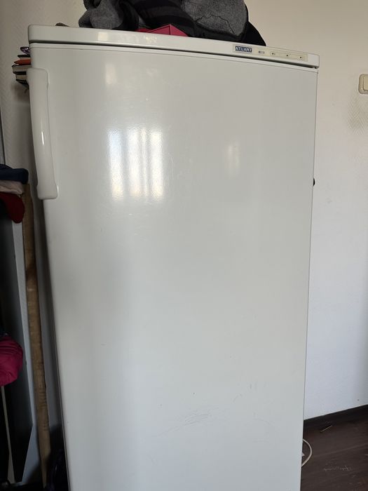 Продам морозильную камеру