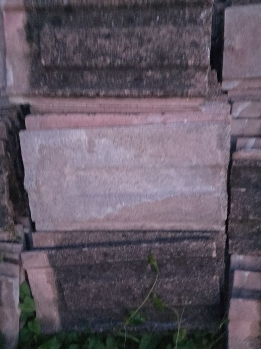 Vând țiglă de beton