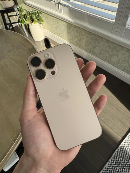 iphone 16 pro Desert Titanium