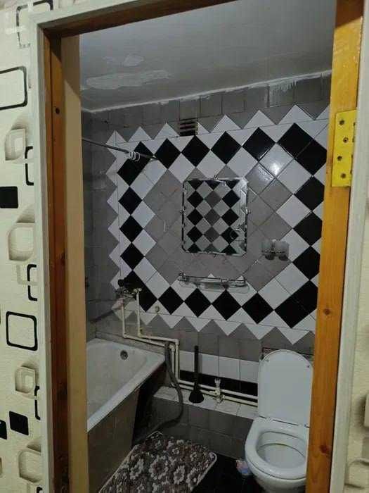 Продаётся 2к квартира 2/4. Учувчилар шахарчаси. Авиагородок. 52м2.