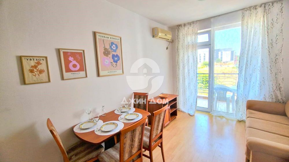 Продава се Двустаен апартамент в к.к. Слънчев бряг - 46 кв.м за 1011 €/кв.м - Снимка #1