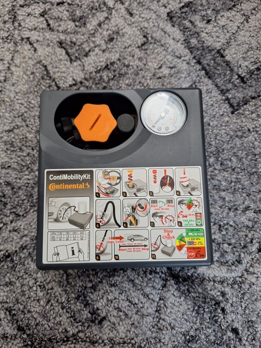 Kit auto pentru umflat roți.