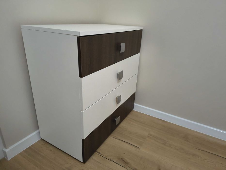 Професионален монтаж и сглобяване на мебели и кухни – Ямбол