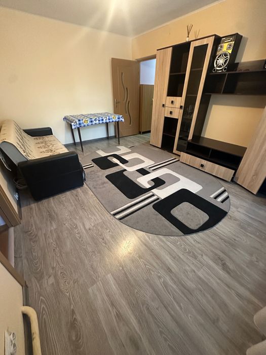 De închiriat apartament 2 camere - Mircea cel Bătrân Iași