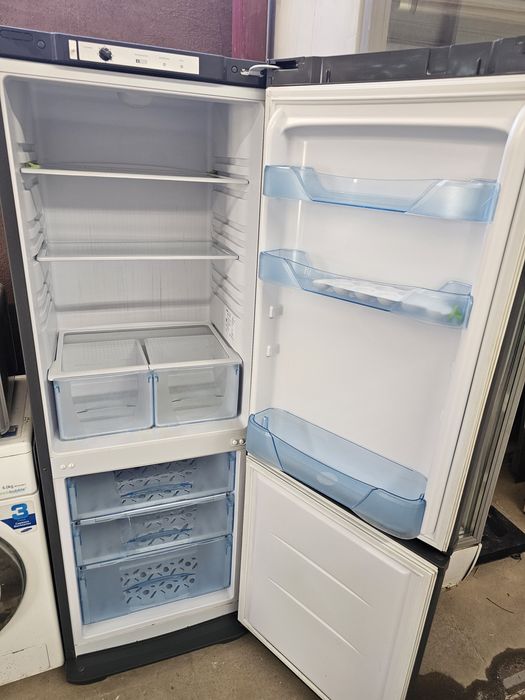 Холодильники Бирюса