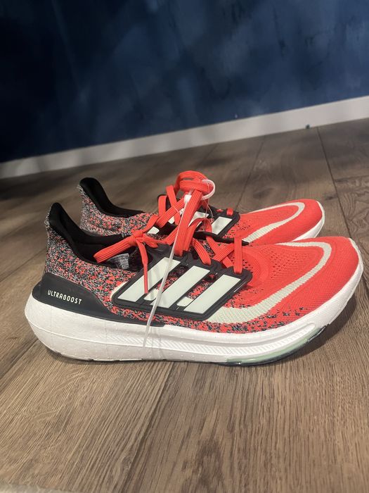 Adidas Ultraboost Light marimea 42,5