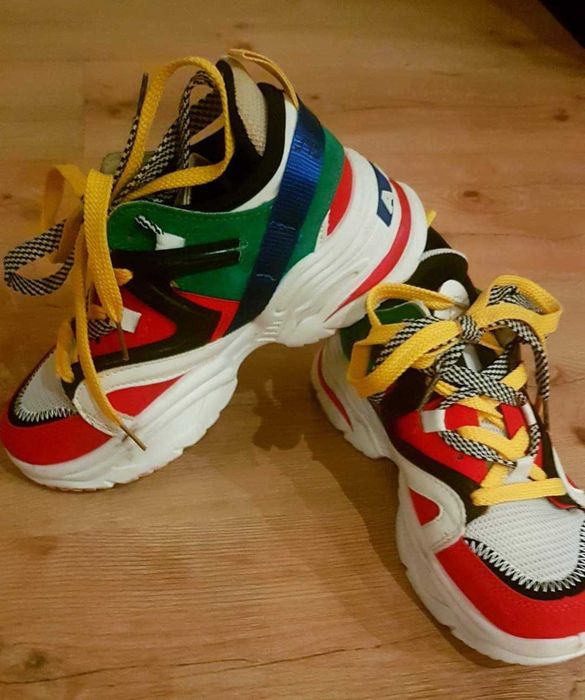 Сникърси/ маратонки