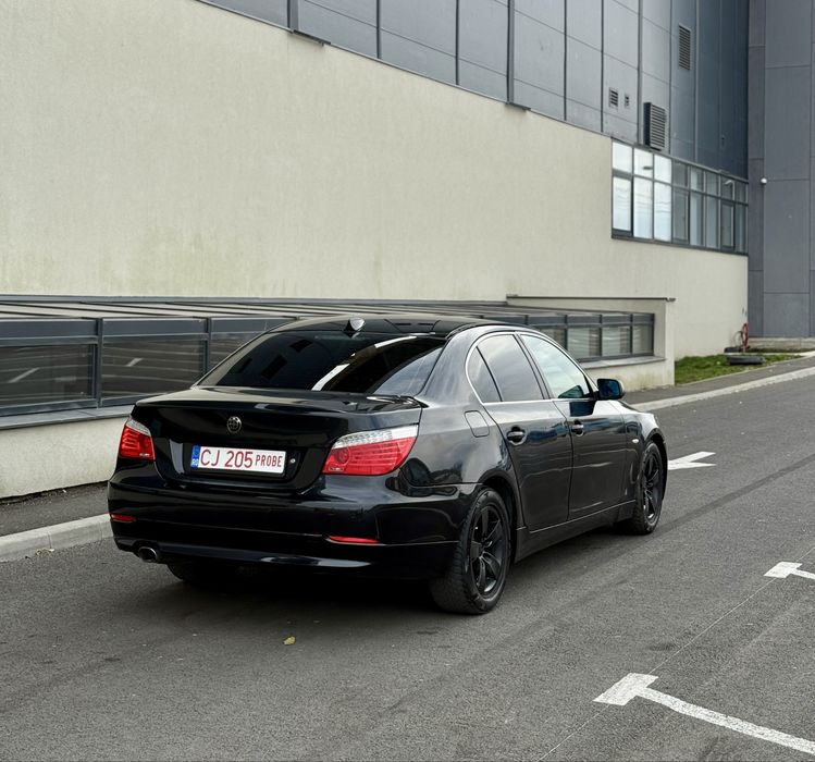 BMW 5 Series 2010 — imagine 3