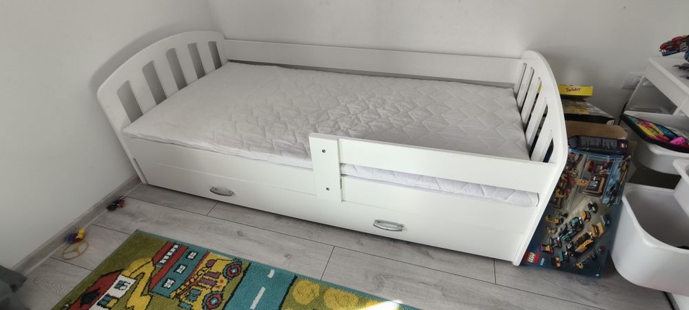Pat copii 180x80 plus Saltea cu arcuri individuale și spumă cu memorie