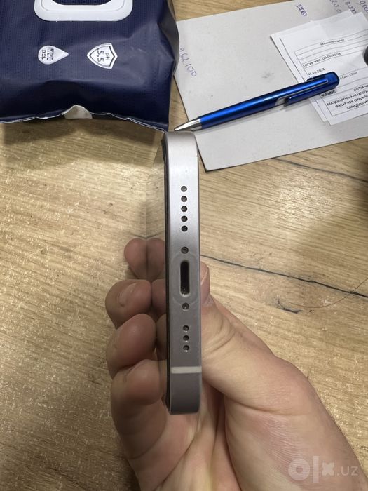 Iphone 12  210$ keliwamz