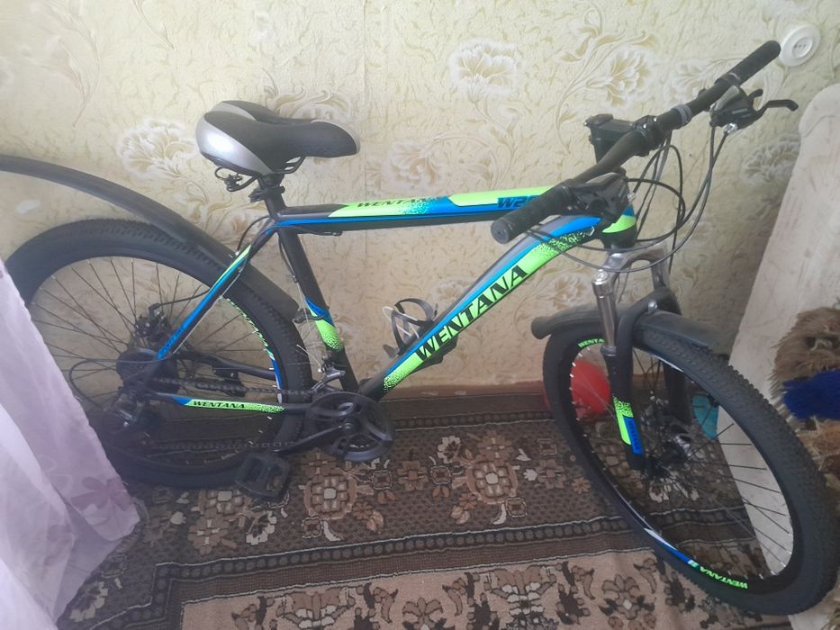 Продам велосипед срочно.